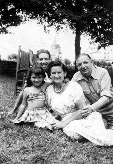 Joan,Sid,Ruth,Julie-c1948